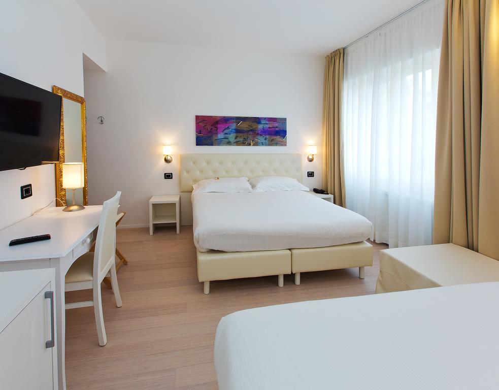 Hotel Maine Финале Лигуре Экстерьер фото