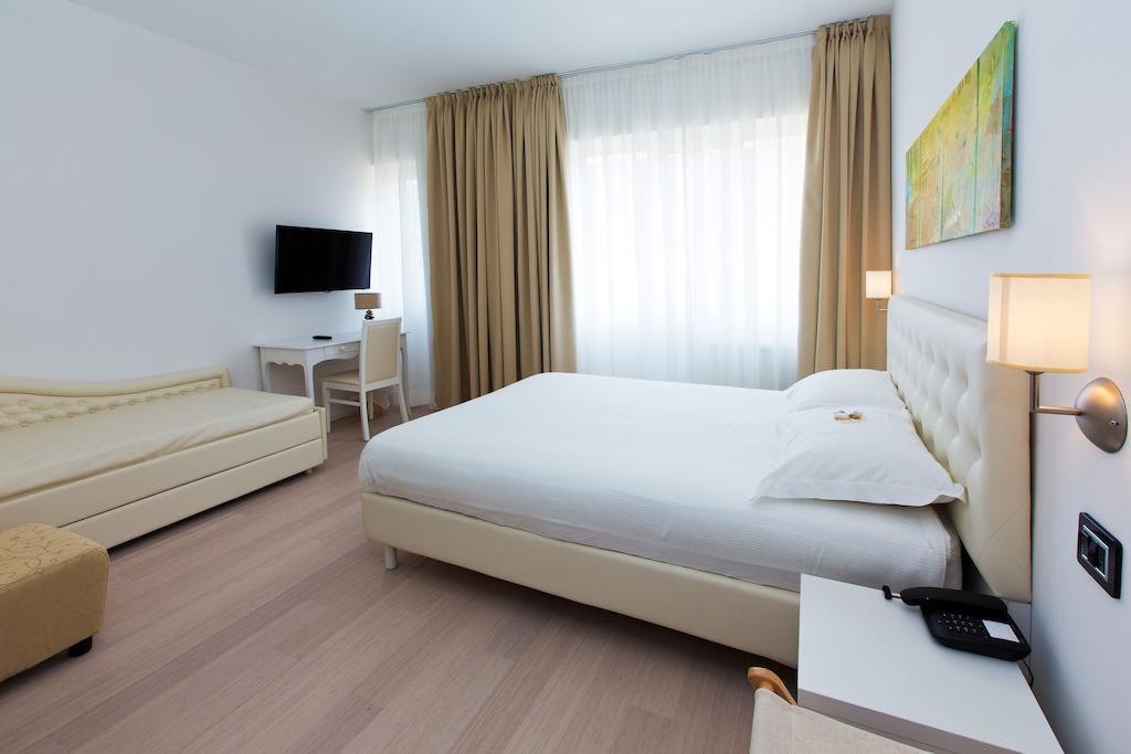 Hotel Maine Финале Лигуре Номер фото