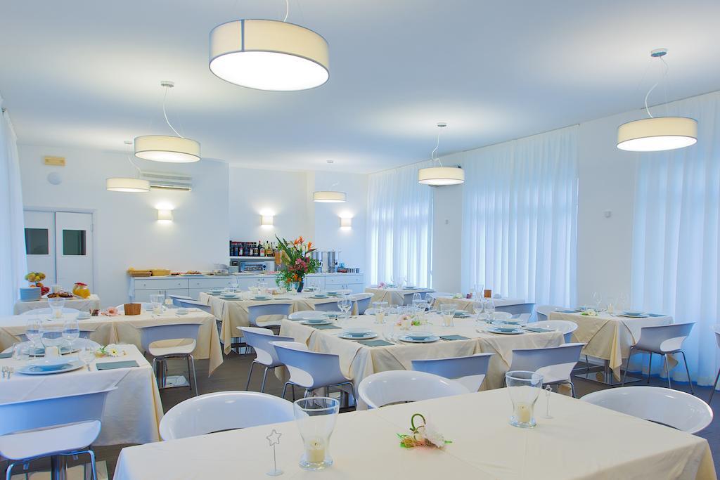 Hotel Maine Финале Лигуре Экстерьер фото